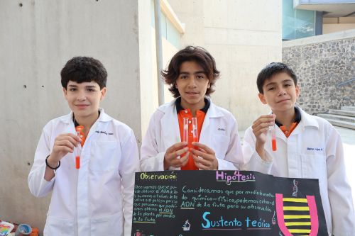 feria de ciencias Colegio Harvest 2025